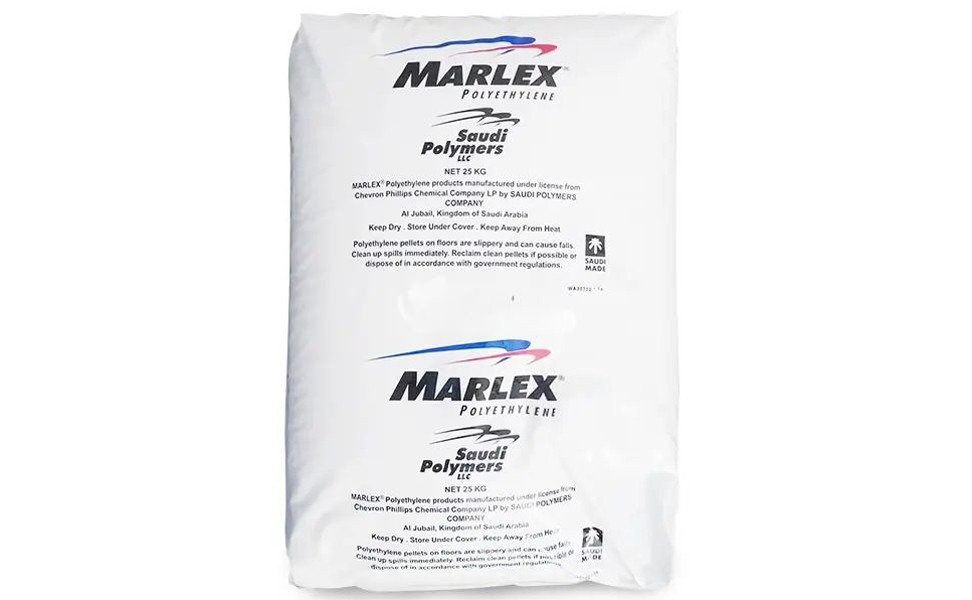 الخامات البلاستيكية